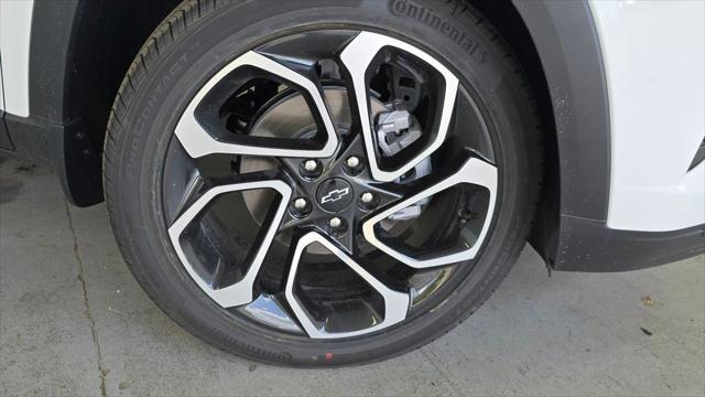 new 2025 Chevrolet Trax car, priced at $28,260