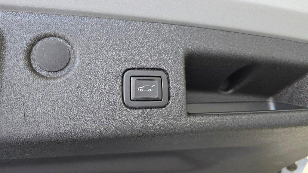 used 2022 Chevrolet Equinox car, priced at $21,625