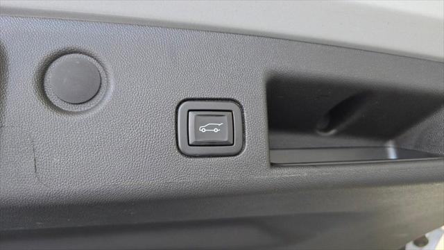 used 2022 Chevrolet Equinox car, priced at $21,925