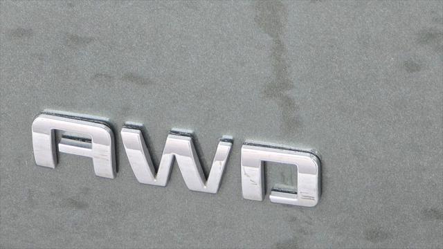 used 2023 Chevrolet Traverse car, priced at $30,780