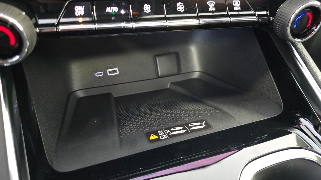 new 2026 Chevrolet Traverse car, priced at $55,314
