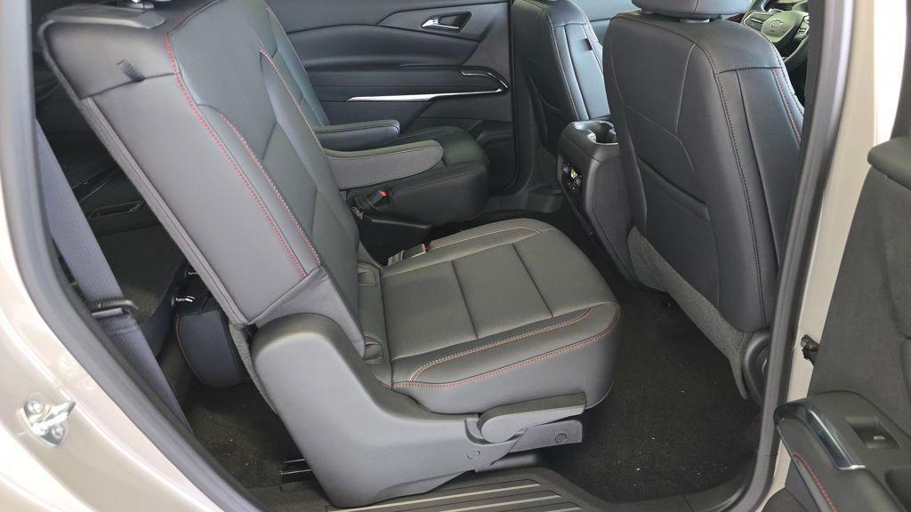 new 2026 Chevrolet Traverse car, priced at $55,314