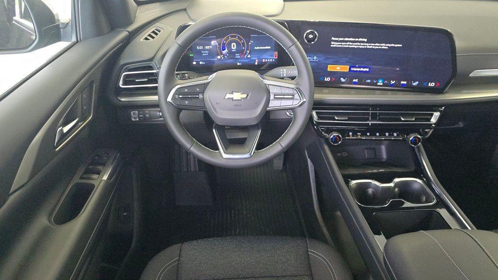 new 2025 Chevrolet Traverse car, priced at $41,565