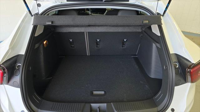 new 2025 Chevrolet Trax car, priced at $26,955