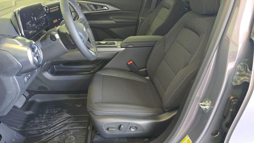 new 2026 Chevrolet Equinox EV car, priced at $33,784