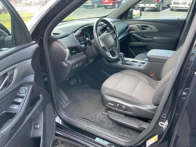 used 2023 Chevrolet Traverse car, priced at $29,995