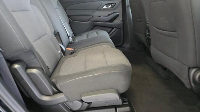 used 2023 Chevrolet Traverse car, priced at $28,995