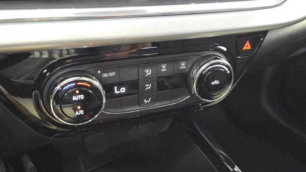 new 2025 Chevrolet Trax car, priced at $23,854