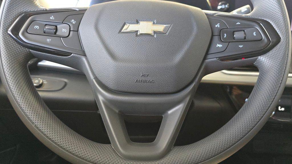 new 2025 Chevrolet Trax car, priced at $23,854