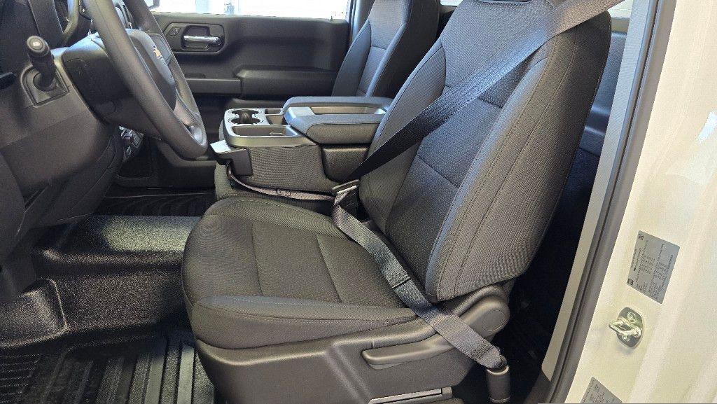 new 2025 Chevrolet Silverado 1500 car, priced at $42,437
