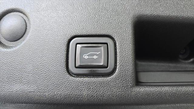 used 2020 Chevrolet Equinox car, priced at $15,325