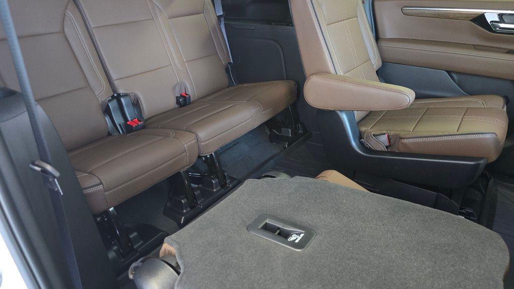 new 2025 Chevrolet Suburban car, priced at $94,820