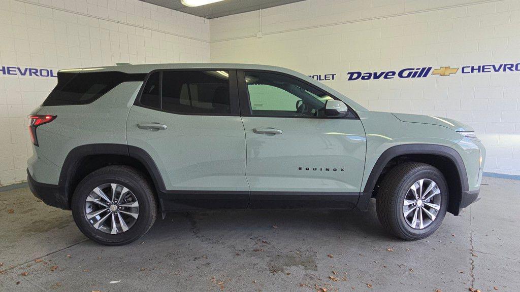 new 2026 Chevrolet Equinox car, priced at $31,079