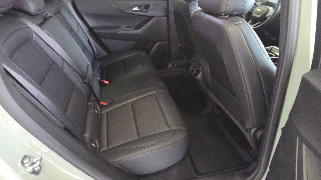 new 2026 Chevrolet Equinox car, priced at $31,079
