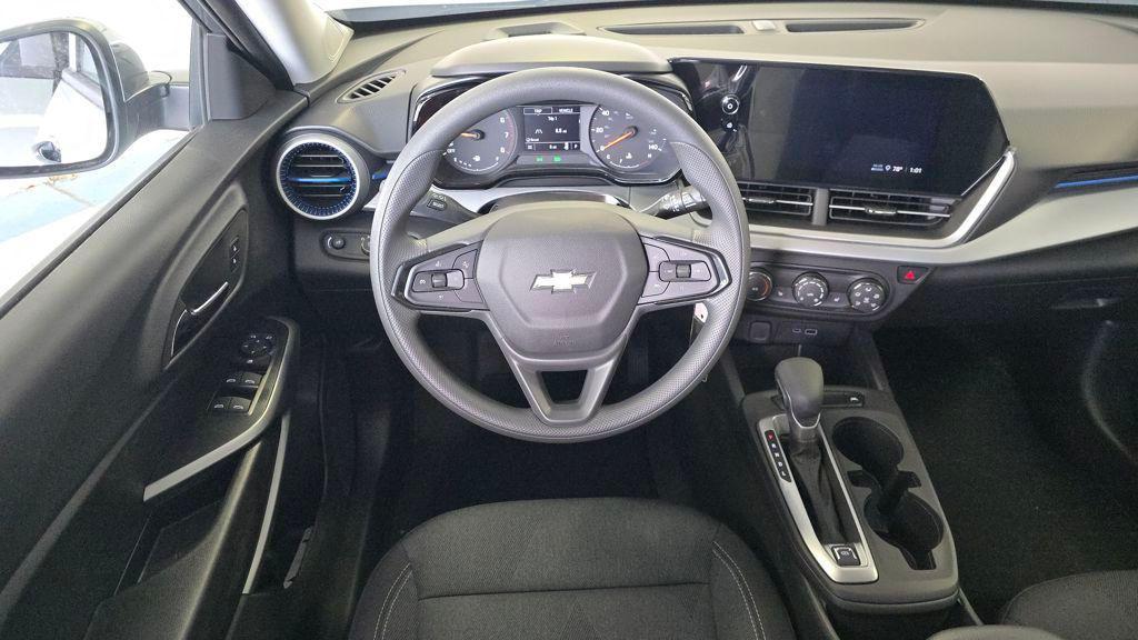 new 2025 Chevrolet Trax car, priced at $22,988