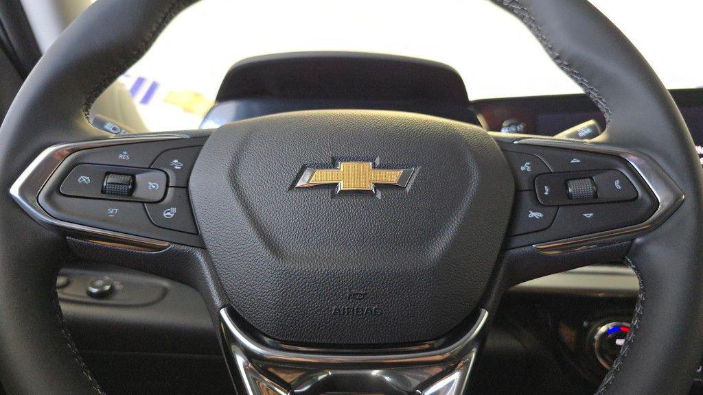 new 2025 Chevrolet Trax car, priced at $24,700