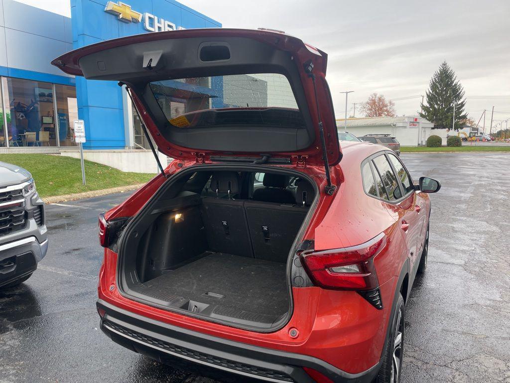 used 2024 Chevrolet Trax car, priced at $22,425