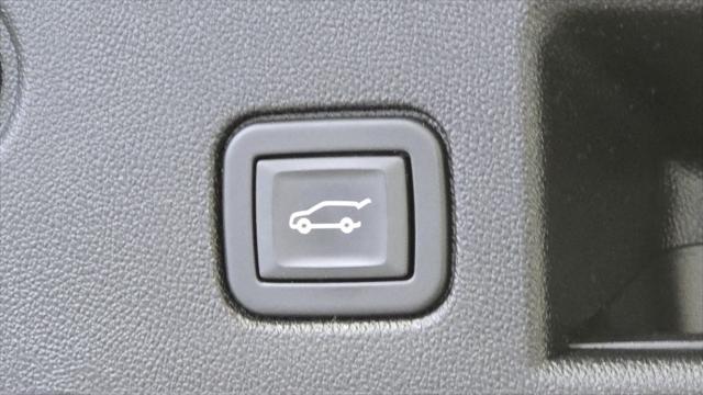 used 2021 Chevrolet Equinox car, priced at $23,995
