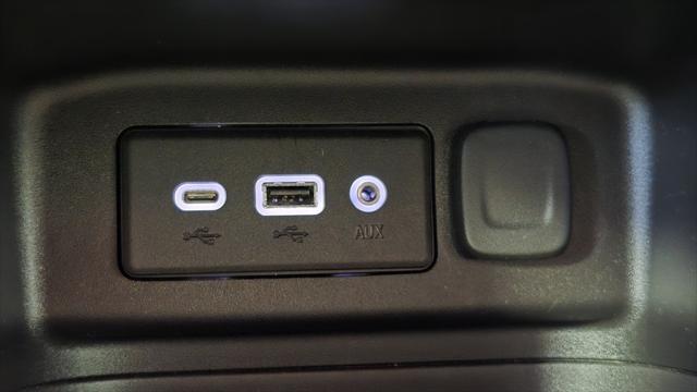 used 2021 Chevrolet Equinox car, priced at $23,995