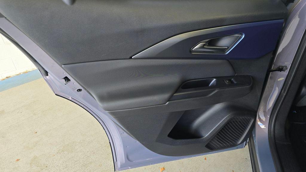 new 2026 Chevrolet Equinox EV car, priced at $39,142