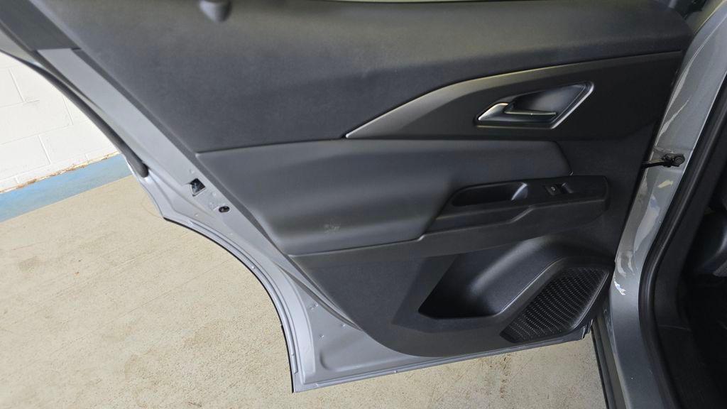 new 2026 Chevrolet Equinox EV car, priced at $33,159