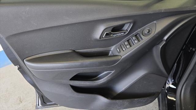 used 2022 Chevrolet Trax car, priced at $18,145