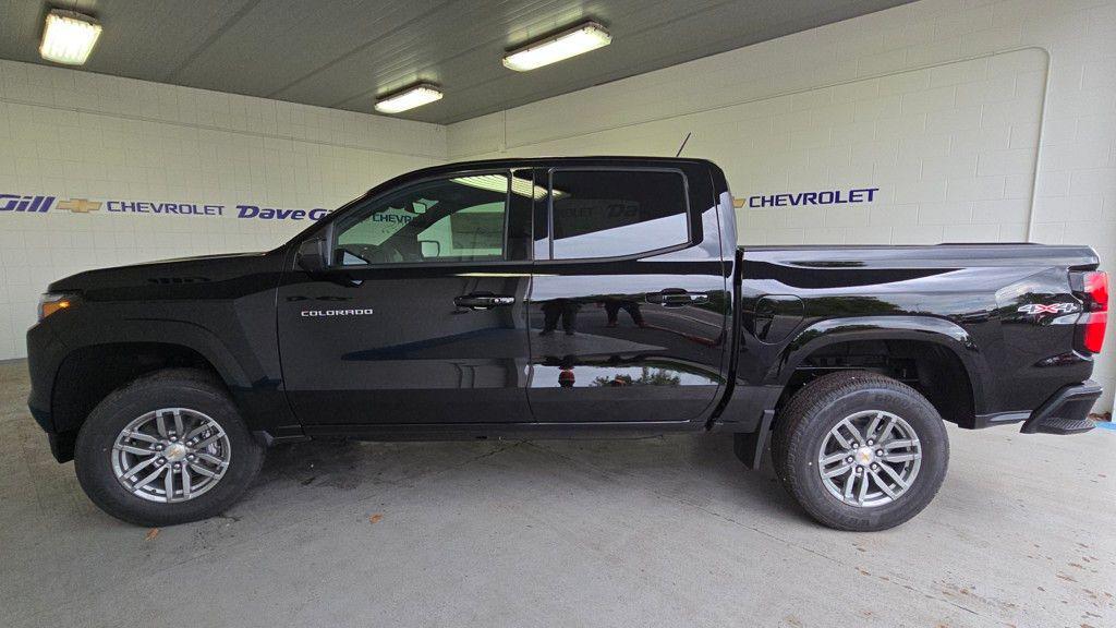 new 2025 Chevrolet Colorado car, priced at $39,562