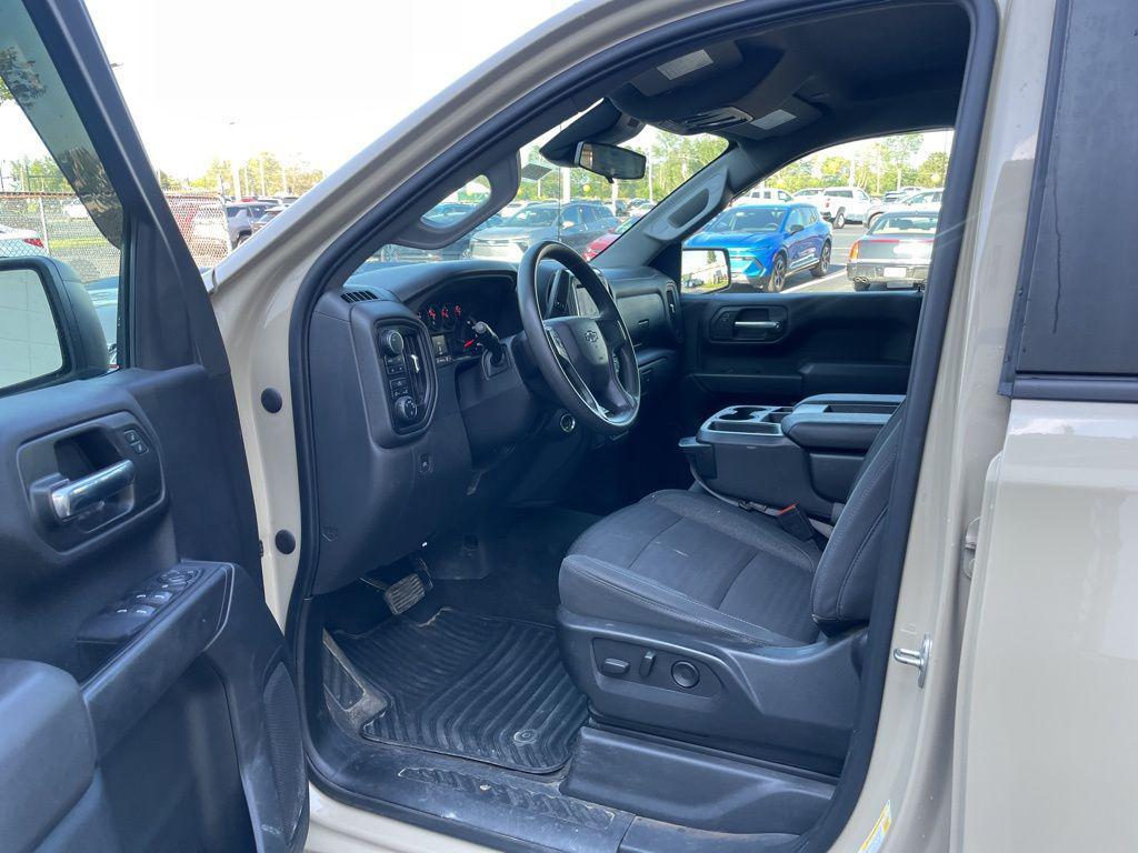 used 2022 Chevrolet Silverado 1500 car, priced at $38,825