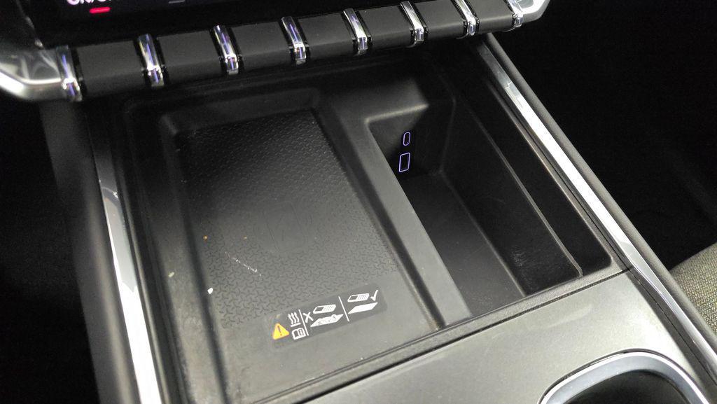 used 2025 GMC Acadia car, priced at $35,992