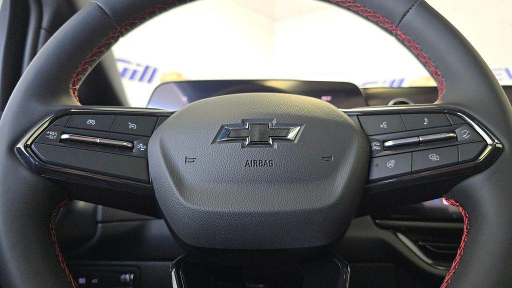 new 2025 Chevrolet Equinox EV car, priced at $43,300