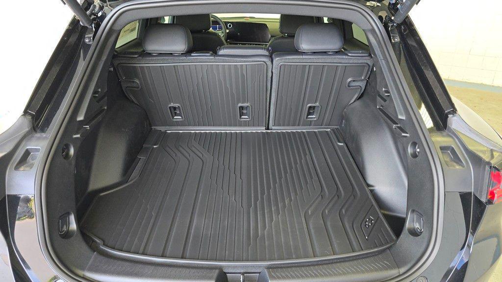 new 2025 Chevrolet Equinox EV car, priced at $43,300