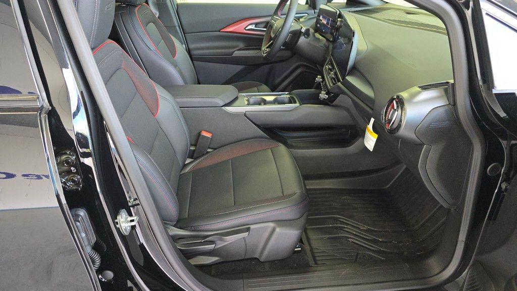 new 2025 Chevrolet Equinox EV car, priced at $43,300
