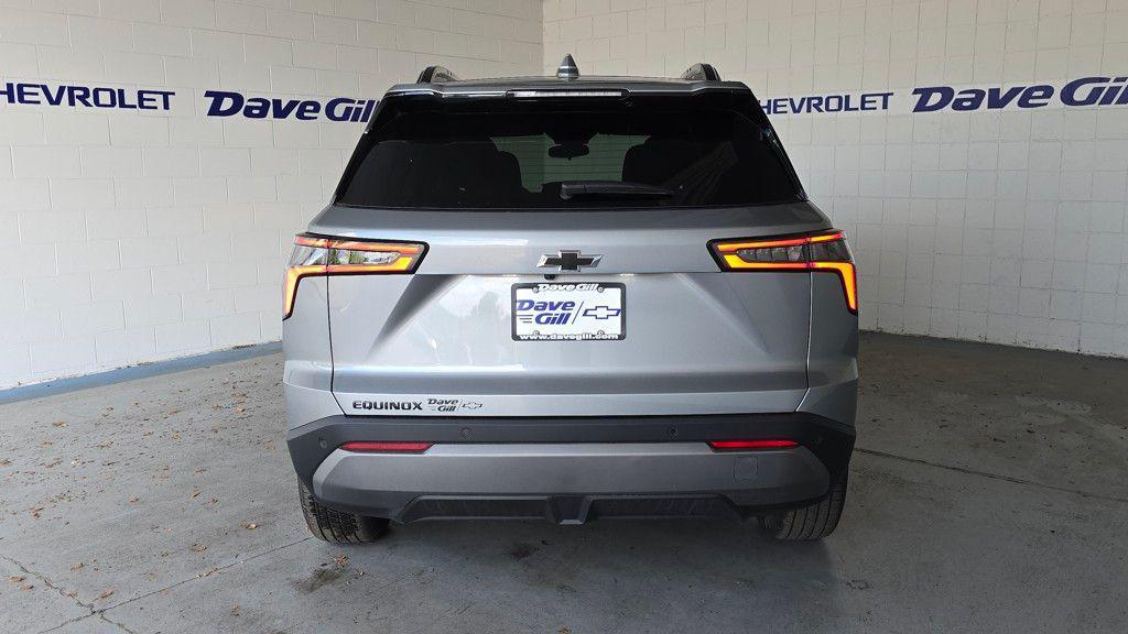 new 2026 Chevrolet Equinox car, priced at $32,433