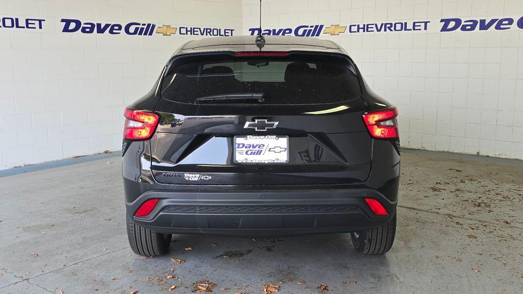 new 2025 Chevrolet Trax car, priced at $23,560