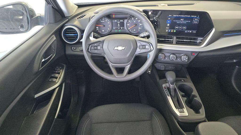 new 2025 Chevrolet Trax car, priced at $23,560