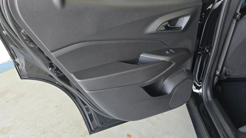 new 2025 Chevrolet Trax car, priced at $23,560