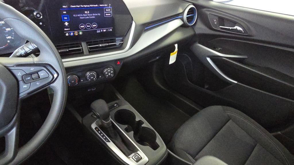 new 2025 Chevrolet Trax car, priced at $23,560