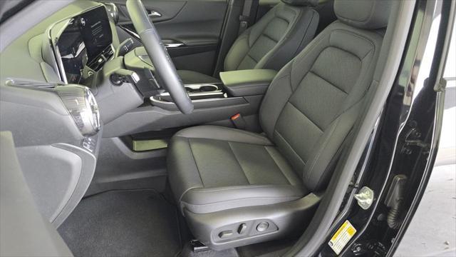 used 2025 Chevrolet Equinox car, priced at $31,300