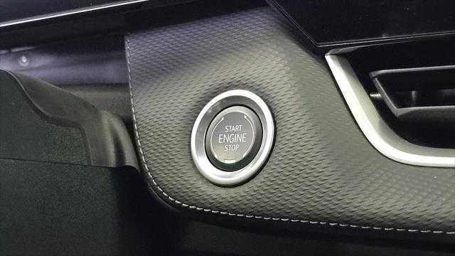used 2025 Chevrolet Equinox car, priced at $31,300