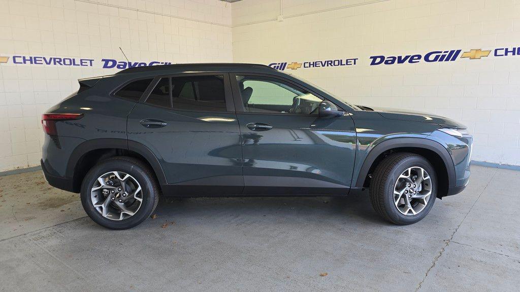 new 2025 Chevrolet Trax car, priced at $26,000
