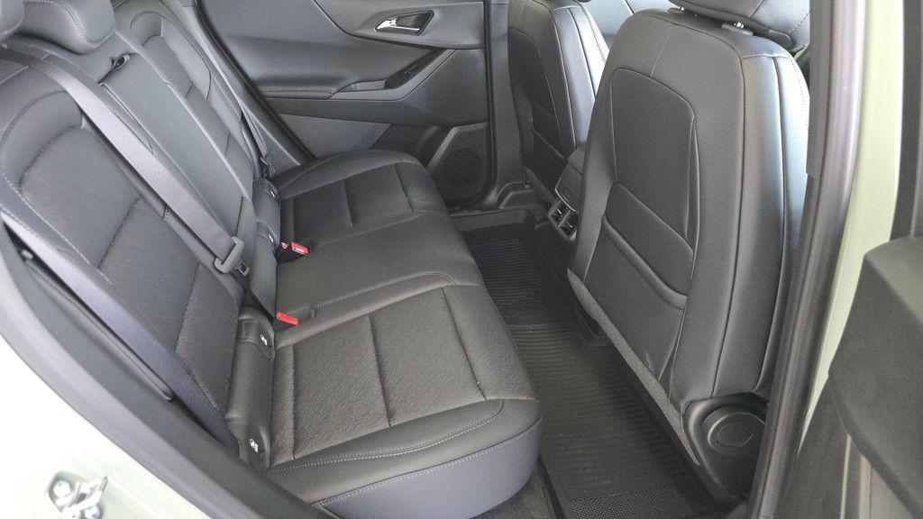 new 2026 Chevrolet Equinox car, priced at $33,326