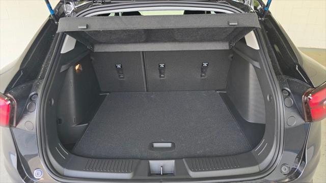 new 2025 Chevrolet Trax car, priced at $25,955