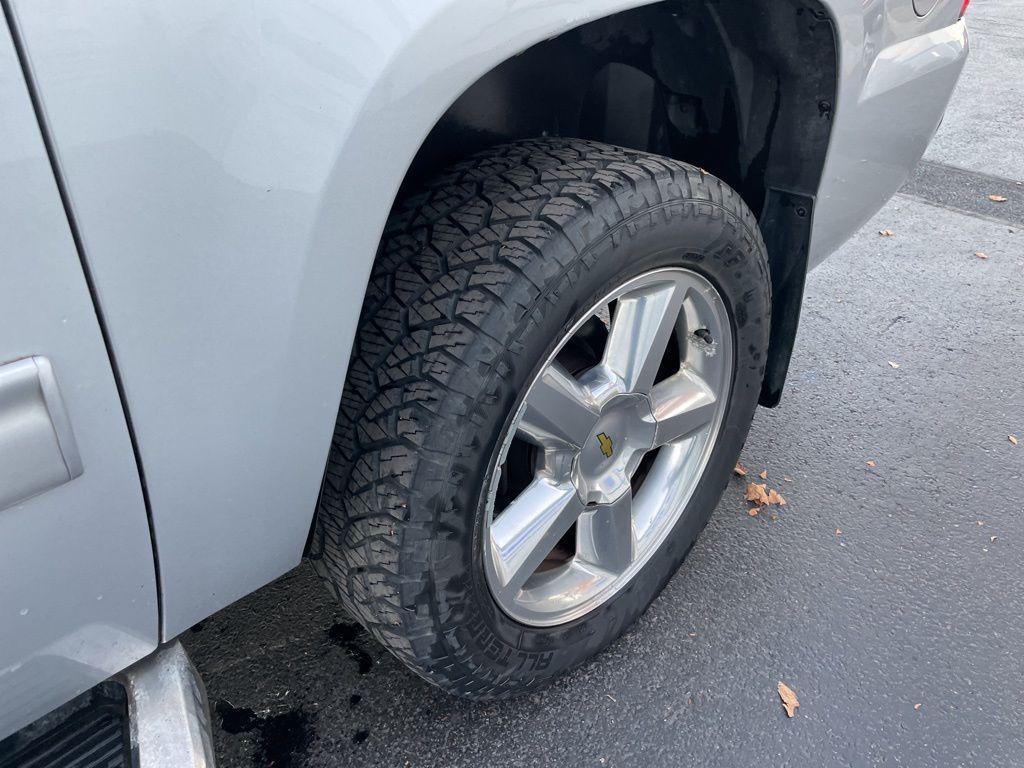used 2013 Chevrolet Avalanche car, priced at $16,525
