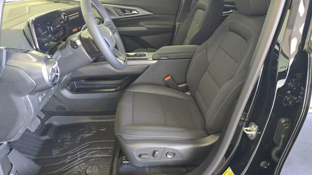 new 2026 Chevrolet Equinox EV car, priced at $33,784