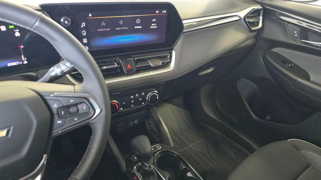 used 2025 Chevrolet TrailBlazer car, priced at $22,525
