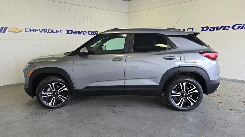 used 2025 Chevrolet TrailBlazer car, priced at $22,725