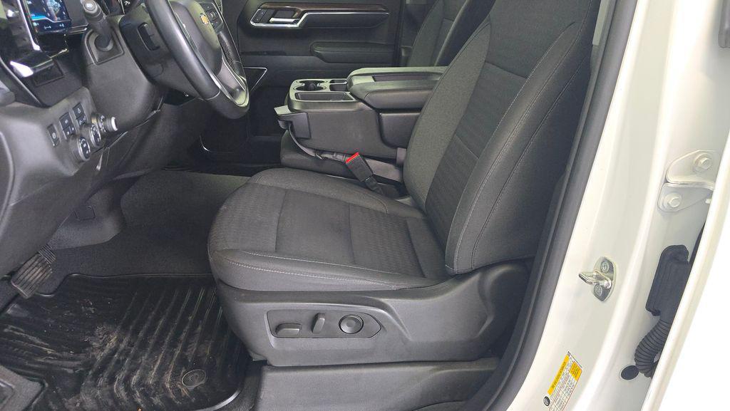 used 2023 Chevrolet Silverado 1500 car, priced at $32,995