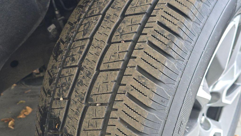 used 2023 Chevrolet Silverado 1500 car, priced at $32,995