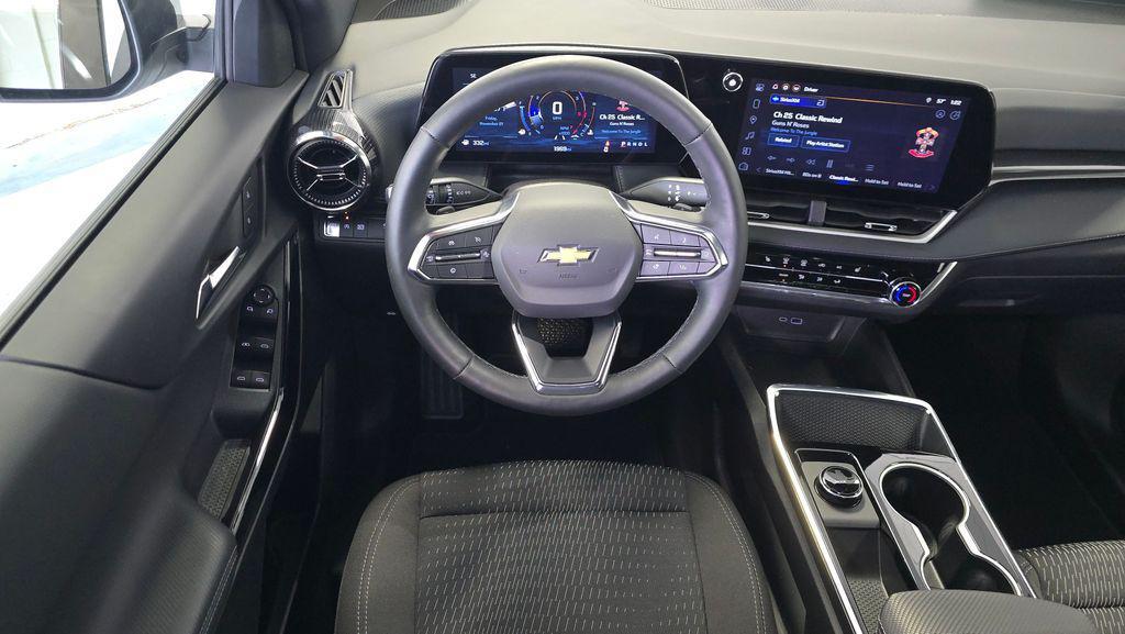 used 2026 Chevrolet Equinox car, priced at $28,725