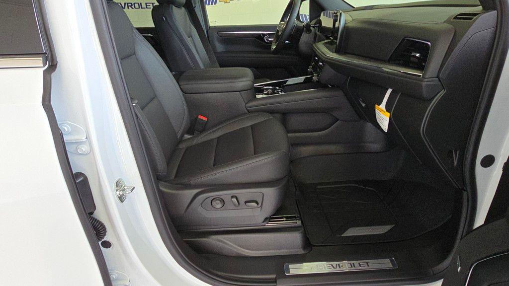 new 2025 Chevrolet Suburban car, priced at $72,807